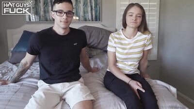 Gorgeous Muscleman Takes Viagra and Deflowers His Girlfriend