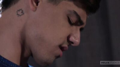 Un coup franc dans ton cul ! – Felix Harris & Antu Burghos