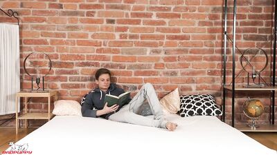 Gentlemen in Bed: An Unforgettable Gay Porn Encounter