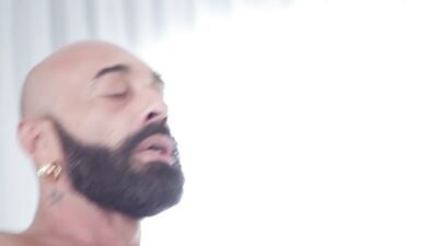 Bareback Bros Unite: Gianni Maggio and Kike Gil Go Down on Each Other in Hot Italian-Latino Action!