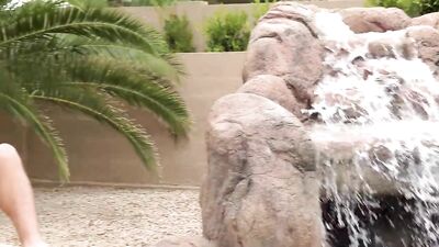 Franco Styles fait cracher sa bite courbée