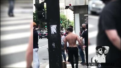 Batard suce un mannequin