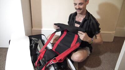 Jeune batard se fait loper sur un sling