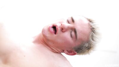 Couple de beaux gosses blonds – Marcus & Nick