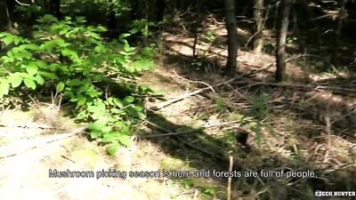 Czech Hunters Secret Mushroom Hunt CzechHunter Tchèque plan cul lieu de drague hétéro POV