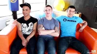 Branle mutuelle entre 3 potes – James Ryder, Joey Rico, Trelino