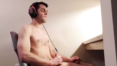 Home for Christmas - Quick Jerk Off Watching Porn