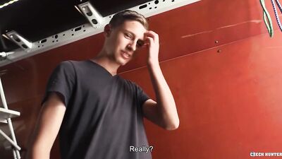 BIGSTR - Handsome Dude Accepts Money From A Stranger & The Two Drive In The Fileds To Get Fucked