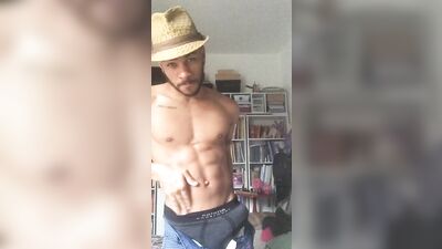 Jack off and end a big Surprise!