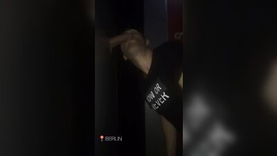 Glory Hole in Berlin. Huge dick and massive cumshot.