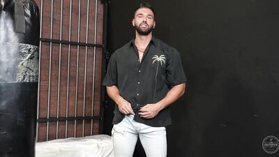 Majestic Muscles and Sensual Shower Scenes - Ricos Bodybuilding Prowess in the Nude