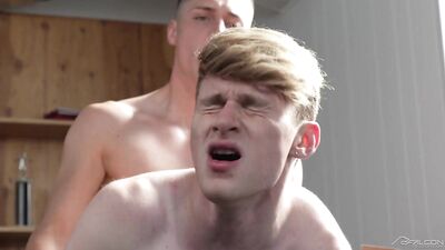 Révisions écourtées par une envie subit de sexe entre amis – Tristan Hunter, Eric Charming