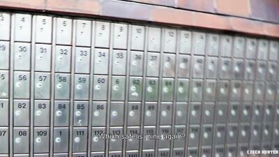 Gay Porn Paradise - Czech Hunter Episode 590: The Deliveryman