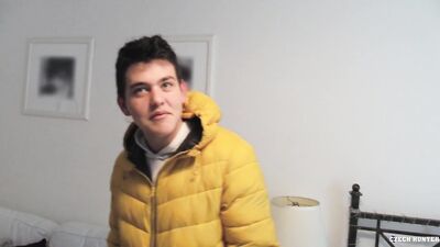 Gentle Innocence - Czech Hunters Episode 600