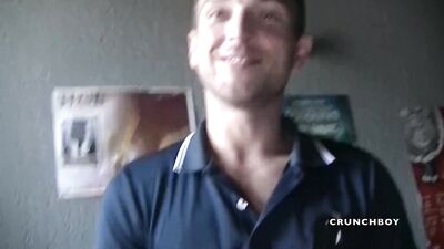 Jeune mec français amateur sodomise Roman Tik