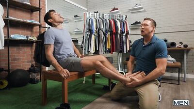 Shoe salesmans foot fetish - Pierce Paris and Ashton Summers