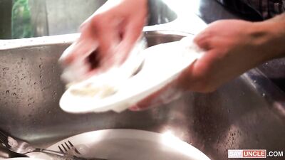 Beau papa veut des câlins — Mateo Torres , Rocky Vallarta