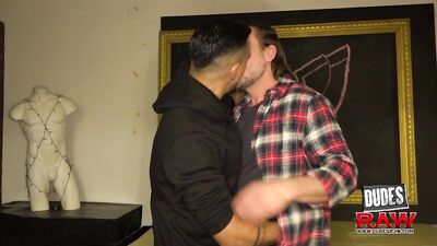 European Stallion Rides the Muscle Daddy Train - Queue-Tard Porn