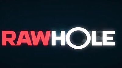 Latino macho démonte le beau cul musclé d'un renoi passif