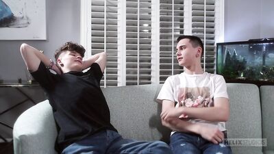 Silas Brooks dépucèle Easton Gray