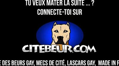 Il se soumet a son pote beur enculeur