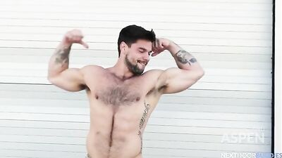 FLEX IT, BAIT IT! MENACEOUS MUSCLES AND HUGE DICKS IN HD GAY PORN