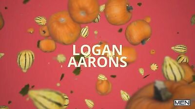 Uncles Boyfriend Caught with His Turkey in Hand - Troye Dean and Logan Aarons!