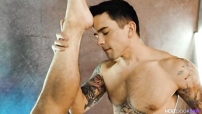 Gentlemans Delight: Sir, Please Dont Wait