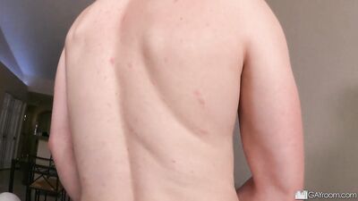 Pompeur Flip: Sweaty and Sexy! - Alexander and RayErics Gay Tennis Battle