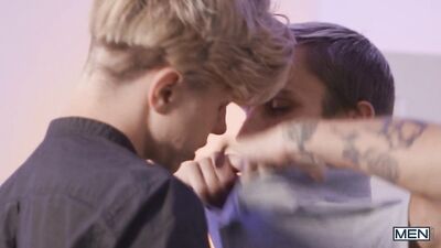 Surprising Encounters in the Toilet: Jordan Lakes Gay Porn Adventure