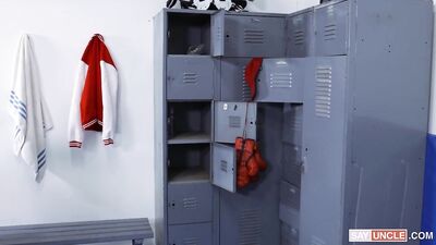 Young Gym Locker Room Hookup - Jay Tee & Eric Charming