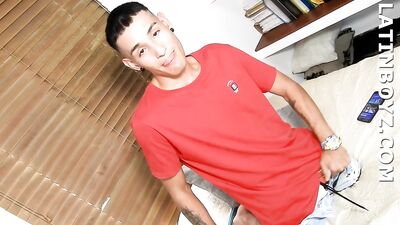 Young Mexican Stud Makes Solo Jizz-Fest