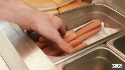 Big Sausage In My Buns – Chris Cool & Finn Harding