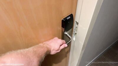 Big, Rough & Ready: Leo Gets Pounded by a 10-Inch Monster Cock