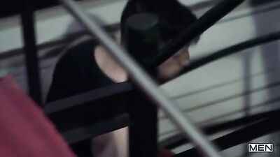 Jordan Fox de retour dans une partouze aux vestiaires