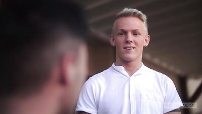 Straight Boys Who Wont Stand Up to a Real Man