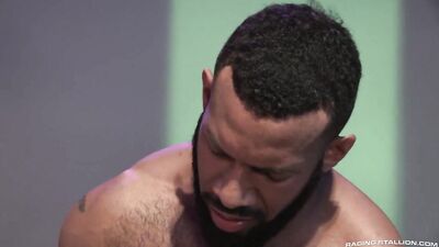 Straight Pounding Destroys a Seismograph: Lorenzo Flexx and Jay Landfords Gay Bestial Blowjob Session