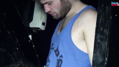 Plan suce dans les backroom avec Doryann Marquet