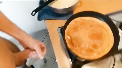 "Crepes with cream" - cuming on food