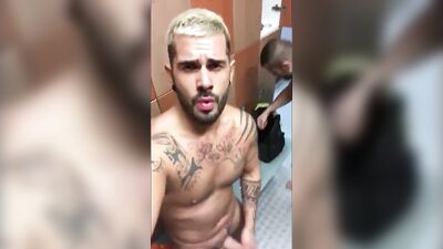 Grizzly Bareback with a Fresh Sperm Dose: A Tattooed Sailor Gets His Cock Sucked by a Bear Until He Cums in Its Mouth