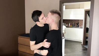 bottom first cum from anal fuck then eat tops cum