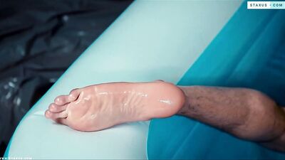 STAXUS :: Oil Up : Wrestling Edition