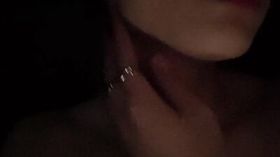 [BL] A handsome member of society who is said to lick a finger and lick it