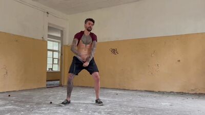 Almost caught masturbating in an abandoned building????????