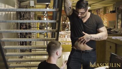 MASQULIN Hunk Igor Romani Barebacked By Big Homo Ryan