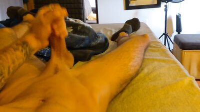 My builder are working while I masturbate until I cum