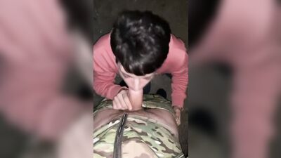 Sucking a huge dick from a soldier in the unit. cum in my mouth