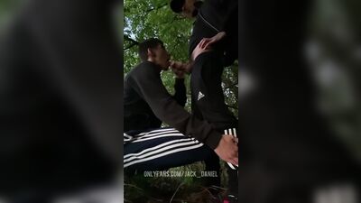 A teen guy sucked me in the woods, I cum on his face