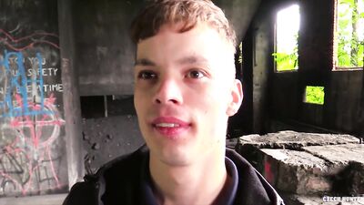 Czech Hunter 541 – Twink Just Broke-Up With His Girlfriend And Finds The Opportunity To Experiment A