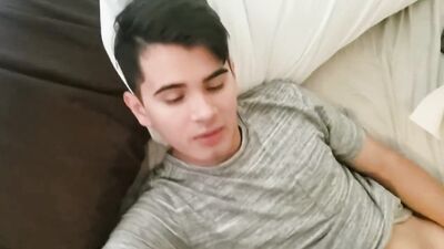 Amateur Teen Boy Sucking Dick and Taking Facial